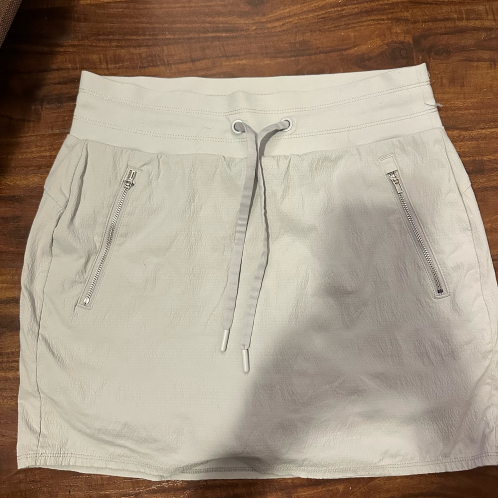Athleta White Drawstring Active Skirt